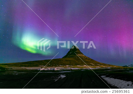 Aurora borealis Iceland 25695361