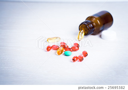 Portrait of young woman doctor Portrait of young woman doctor 25695382