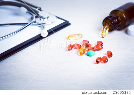 Portrait of young woman doctor Portrait of young woman doctor 25695383