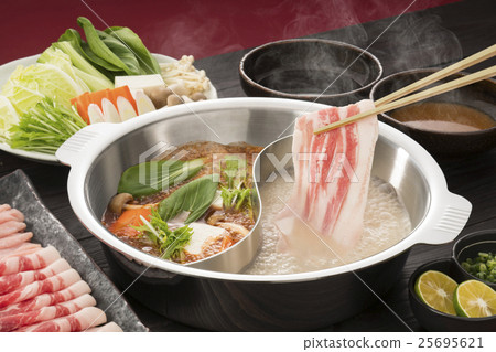 Shabu-shabu hot pot Shabu-shabu hot pot 25695621