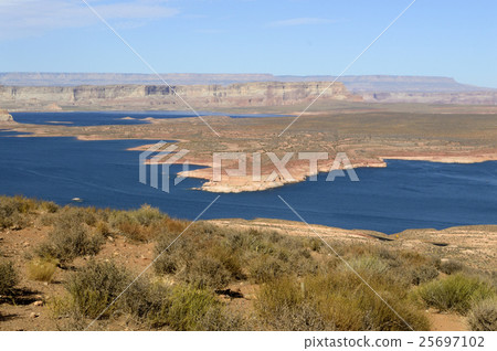93709 Glen Canyon 25697102