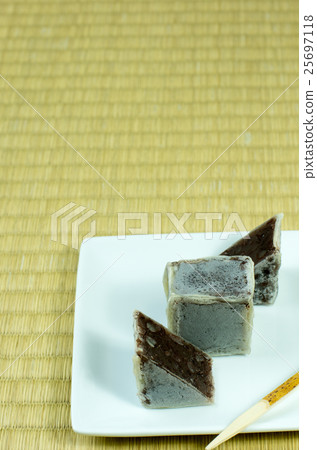 Kintsuba 25697118