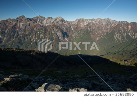 矛頭從蝴蝶山徒步旅行 矛頭從蝴蝶山徒步旅行 25698090