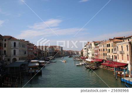 Landscape from Rialto Bridge 25698966