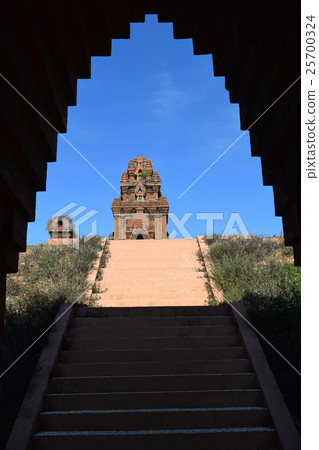 ancient brick Cham Banh It tower and pagoda ancient brick Cham Banh It tower and pagoda 25700324