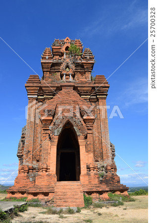 ancient brick Cham Banh It tower and pagoda ancient brick Cham Banh It tower and pagoda 25700328