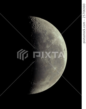 Moon that is too crescent (caliber 25 cm Reflecting Telescope) 25706980