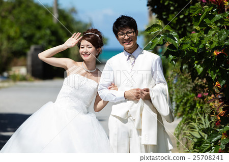 Resort photo bridal Resort photo bridal 25708241