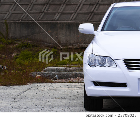Automotive Front Front Automotive Front Front 25709025