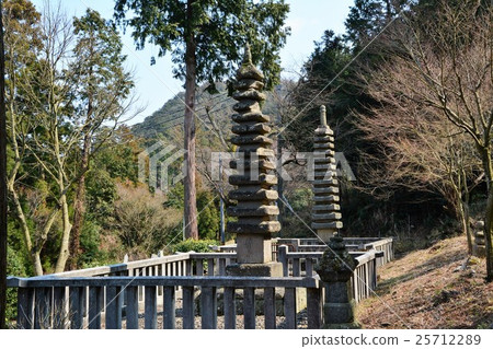 四國第81號石原寺（石十三層塔“重要文化財產”） 25712289