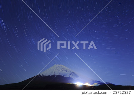富士山和星空 富士山和星空 25712527