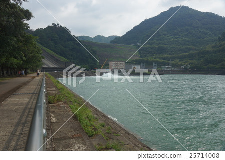 Reservoir 25714008