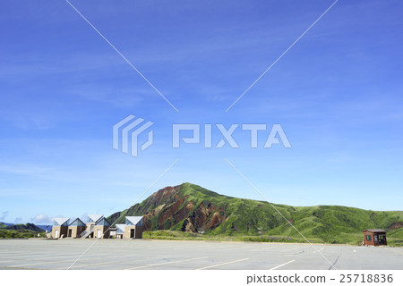 熊本地震後阿蘇山索道降落,與世界第一座火山以西的索道火山口西站高度差108米 熊本地震後阿蘇山索道降落,與世界第一座火山以西的索道火山口西站高度差108米 25718836