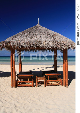 班塔延島（菲律賓）的海灘 25718878