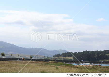 Spain landscape 25720434