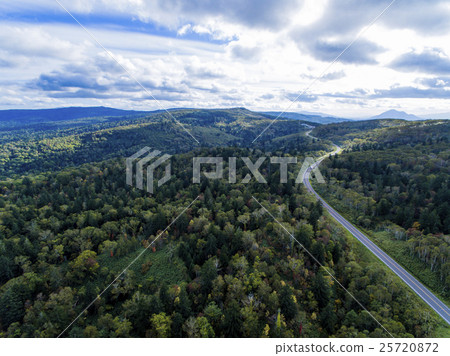 北海道的森林（中山山口附近）航拍照片 25720872