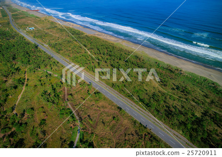 Aerial view of Kujukuri road and Shirako cho coast of pine forest 25720911