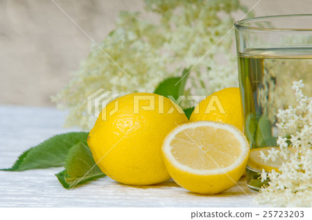 Flower elderberry drink and elderberry flowers 25723203