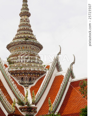 roof detail of Thai buddhism temple architecture roof detail of Thai buddhism temple architecture 25723507