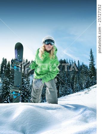snowboarding 25727352