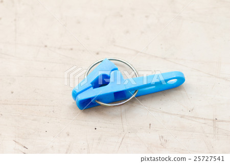 破碎的洗衣剪刀 25727541