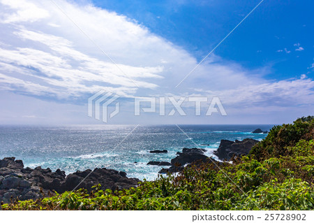 本州最南端的Shionomisaki(九月)Kumano Nada 本州最南端的Shionomisaki(九月)Kumano Nada 25728902