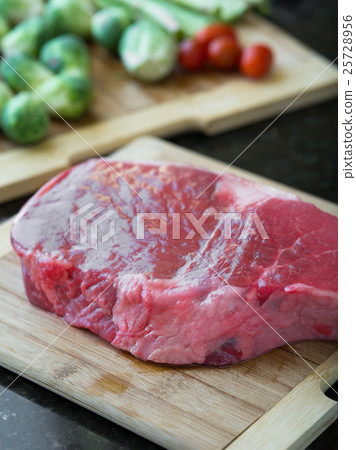 meat 25728956
