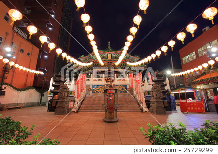 Night view of the Mausoleum of Yokohama 25729299