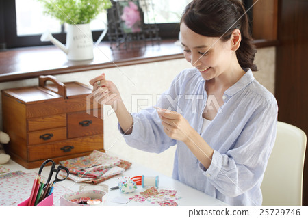 拼湊的女人 25729746