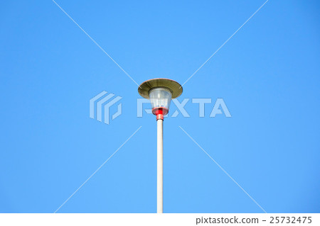 Street Lamp Under The Blue Sky Background Street Lamp Under The Blue Sky Background 25732475