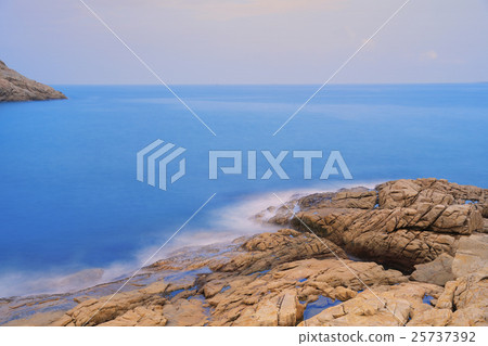 blurred water in shek o,hong kong 25737392