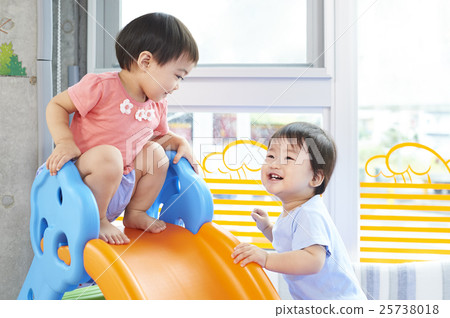 Childcare Childcare 25738018