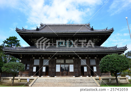 Tsurumi-kyojuji Buddha temple (2016.10) Tsurumi-kyojuji Buddha temple (2016.10) 25741059