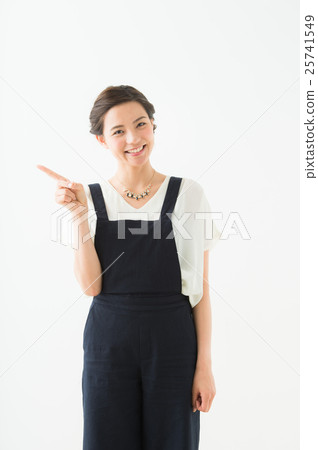 Fashion model 20's (white background) 25741549