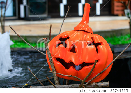 Halloween pumpkin. Halloween pumpkin. 25741565