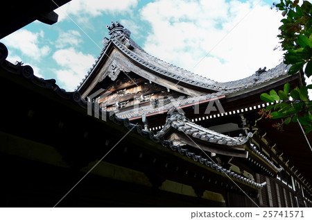 Tsurumi-kozoji Temple Gaekudo(2016.10) Tsurumi-kozoji Temple Gaekudo(2016.10) 25741571