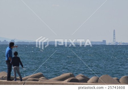 從Uozu海岸看到的冬季風格 25741608