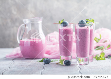 Delicious blueberry smoothie Delicious blueberry smoothie 25745673