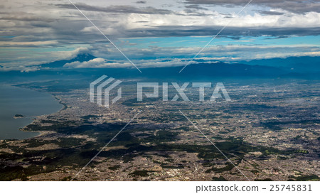 富士和關東平原空中射擊 25745831