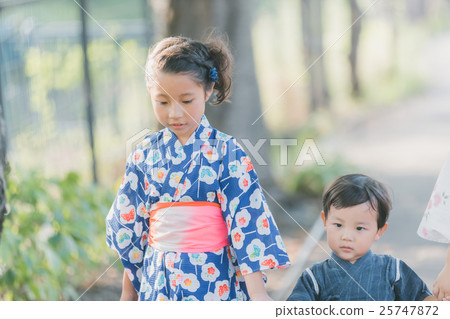 yukata, jinbei, younger 25747872