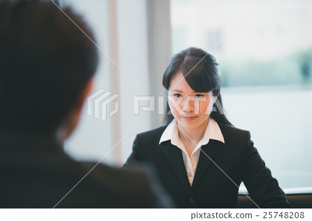 interview, an interview, job hunting 25748208