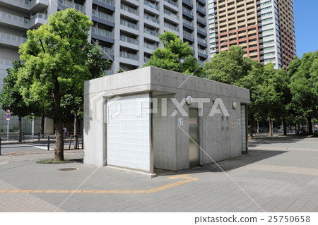 Public toilets in town 25750658