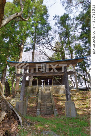 Shinto shrine of Shinshu Azumino warehouse Kashiwa Daihaku company vertical Shinto shrine of Shinshu Azumino warehouse Kashiwa Daihaku company vertical 25751012