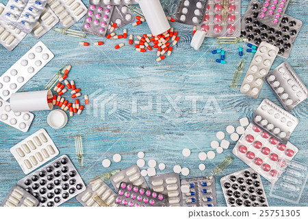 Abstract medicine pills background 25751305