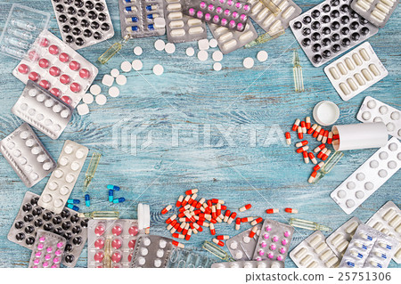 Abstract medicine pills background 25751306