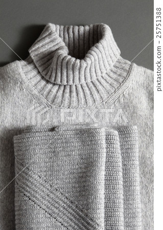 Texture of gray sweater 25751388