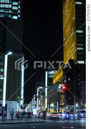 在東京日本橋的夜晚 在東京日本橋的夜晚 25753531