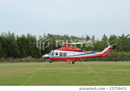 起飛時的消防防災直升機 起飛時的消防防災直升機 25759431