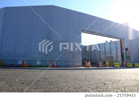 Temporary enclosure for steel sheets for construction Temporary enclosure for steel sheets for construction 25759433