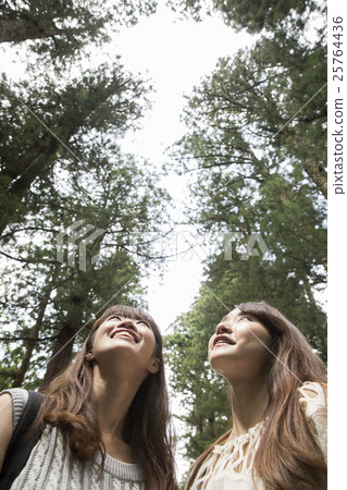 Girls travel image Girls travel image 25764436